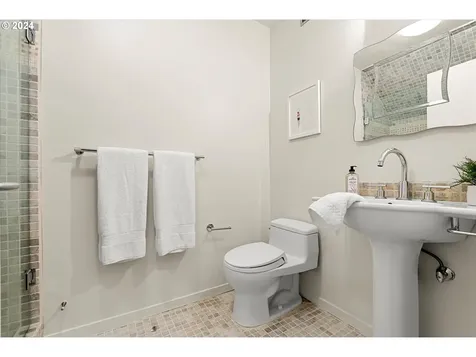 1176 Troon Road Lake Oswego OR 97034