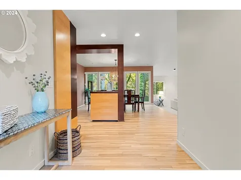 1176 Troon Road Lake Oswego OR 97034