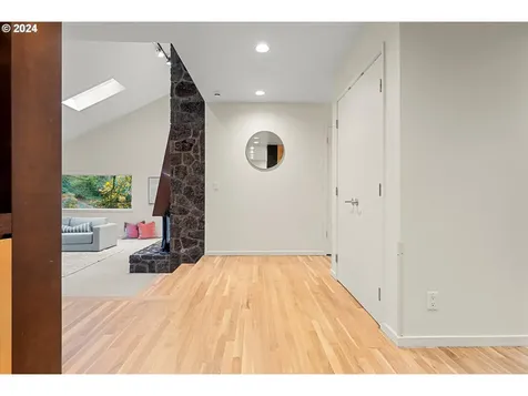 1176 Troon Road Lake Oswego OR 97034