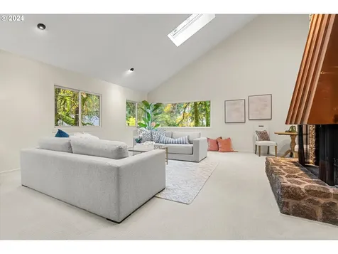 1176 Troon Road Lake Oswego OR 97034