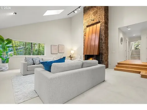 1176 Troon Road Lake Oswego OR 97034