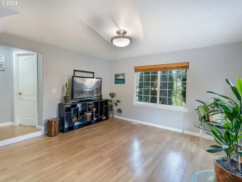 15096 Glen Oak Road Oregon City OR 97045
