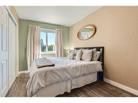 391 Se 35th Court Hillsboro OR 97123