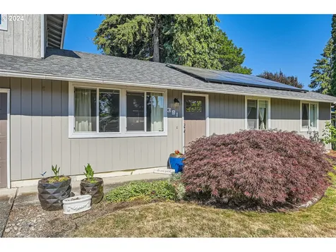 391 Se 35th Court Hillsboro OR 97123