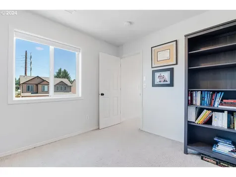 16532 NE 42nd Street Vancouver WA 98682