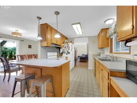 85526 Jasper Park Road Pleasant Hill OR 97455