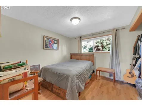 85526 Jasper Park Road Pleasant Hill OR 97455