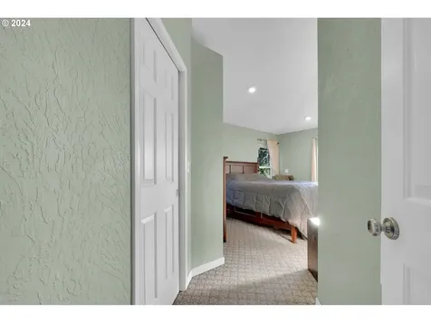 85526 Jasper Park Road Pleasant Hill OR 97455