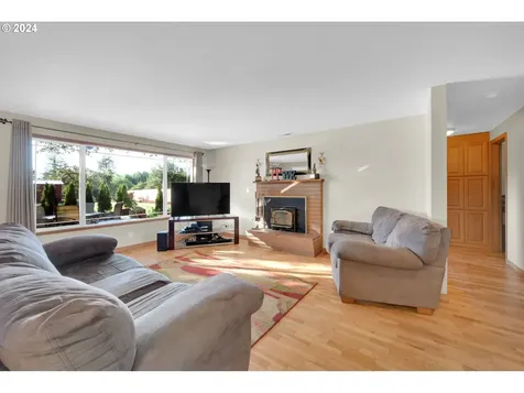 85526 Jasper Park Road Pleasant Hill OR 97455