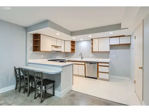 6980 SW Laber Road Portland OR 97225