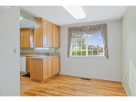 2480 Umpqua Road Woodburn OR 97071