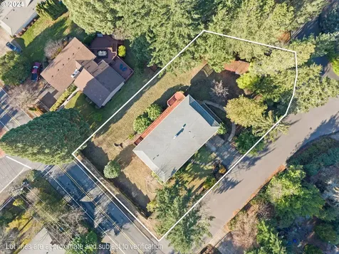 935 SW 84th Avenue Portland OR 97225