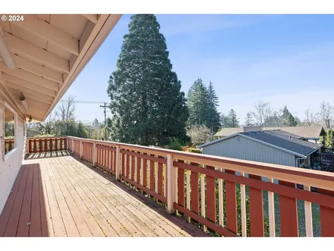 935 SW 84th Avenue Portland OR 97225