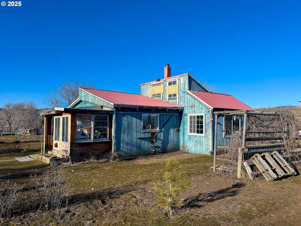 53211 Highway 26 Mount Vernon OR 97865