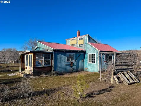 53211 Highway 26 Mount Vernon OR 97865