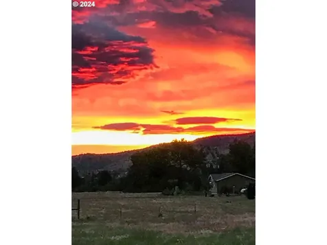 53211 Highway 26 Mount Vernon OR 97865