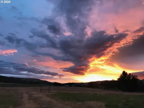53211 Highway 26 Mount Vernon OR 97865