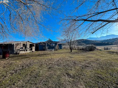 53211 Highway 26 Mount Vernon OR 97865