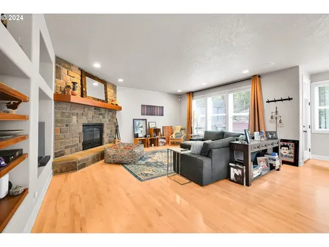 2190 Ridgeway Drive Eugene OR 97401