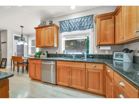 2190 Ridgeway Drive Eugene OR 97401