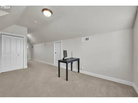 2190 Ridgeway Drive Eugene OR 97401
