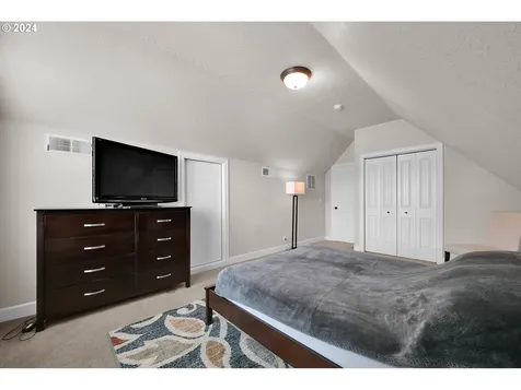2190 Ridgeway Drive Eugene OR 97401
