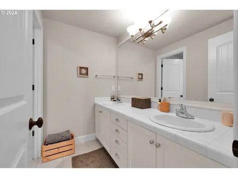 2190 Ridgeway Drive Eugene OR 97401