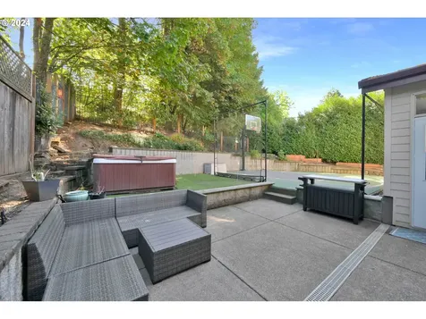 2190 Ridgeway Drive Eugene OR 97401
