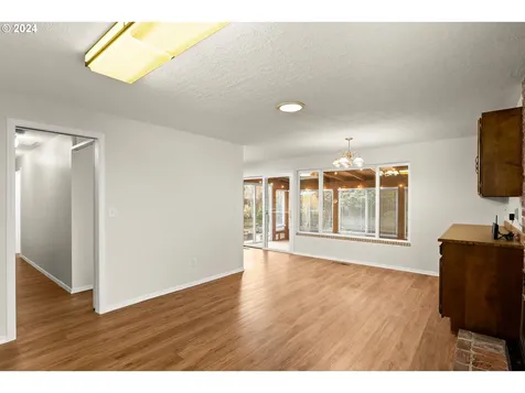 2435 NE Juniper Avenue Gresham OR 97030