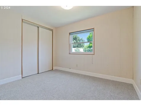 570 N 10th Avenue Cornelius OR 97113