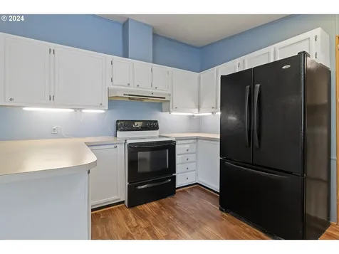 570 N 10th Avenue Cornelius OR 97113