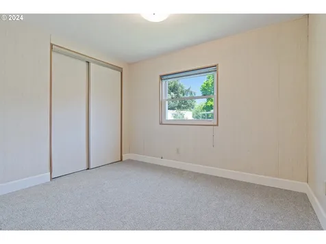 570 N 10th Avenue Cornelius OR 97113