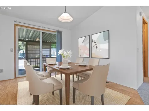 570 N 10th Avenue Cornelius OR 97113