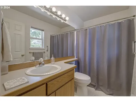 355 Reuter Lane Forest Grove OR 97116