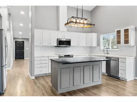 15071 Pebble Beach Drive Oregon City OR 97045