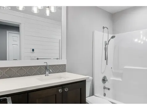 15071 Pebble Beach Drive Oregon City OR 97045
