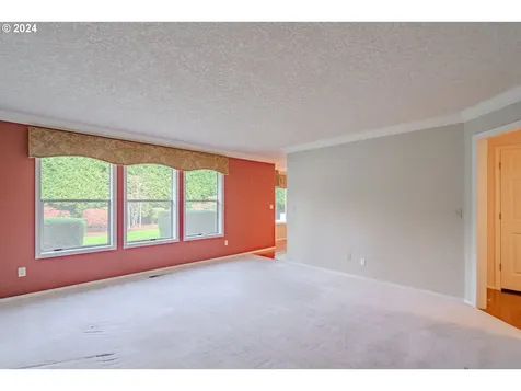 12800 SE 24th Street Vancouver WA 98683