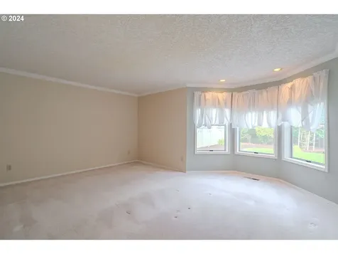 12800 SE 24th Street Vancouver WA 98683