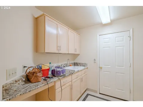 12800 SE 24th Street Vancouver WA 98683