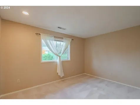 12800 SE 24th Street Vancouver WA 98683