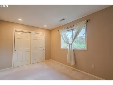 12800 SE 24th Street Vancouver WA 98683