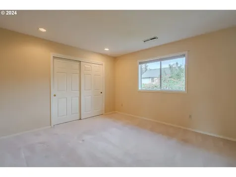 12800 SE 24th Street Vancouver WA 98683