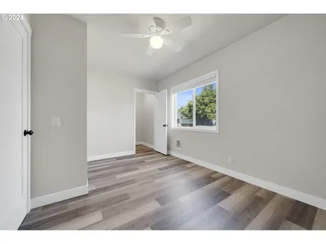 507 Cedar Avenue Tillamook OR 97141