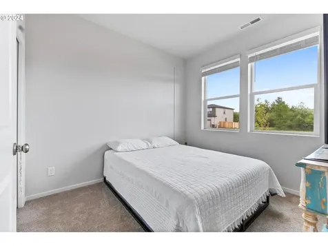 1334 Se Golden Chain Avenue Dallas OR 97338