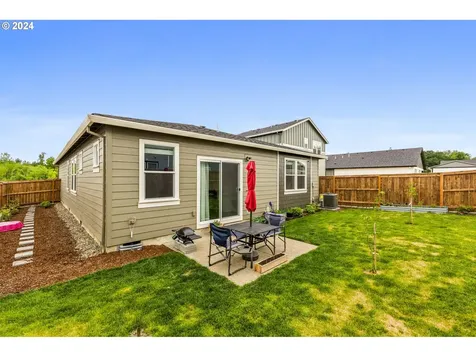 1334 Se Golden Chain Avenue Dallas OR 97338