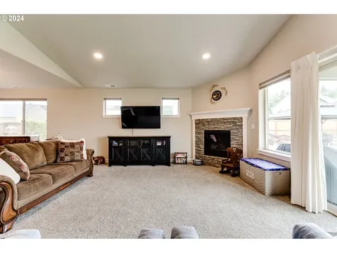 975 Aldrich Way Monroe OR 97456