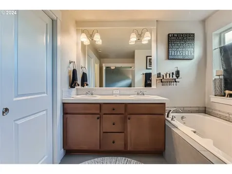 32220 Nw Wascoe Street North Plains OR 97133