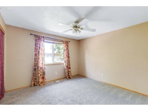 9313 Ne 82nd Circle Vancouver WA 98662