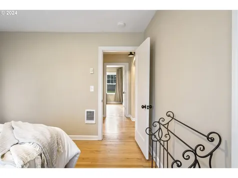 2070 Fairway Loop Eugene OR 97401