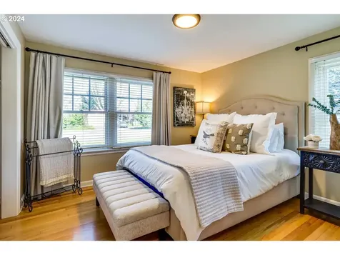 2070 Fairway Loop Eugene OR 97401
